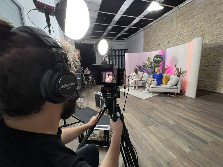 Interaktive Talksendung im Hochkant-Format für einen TikTok-Livestream